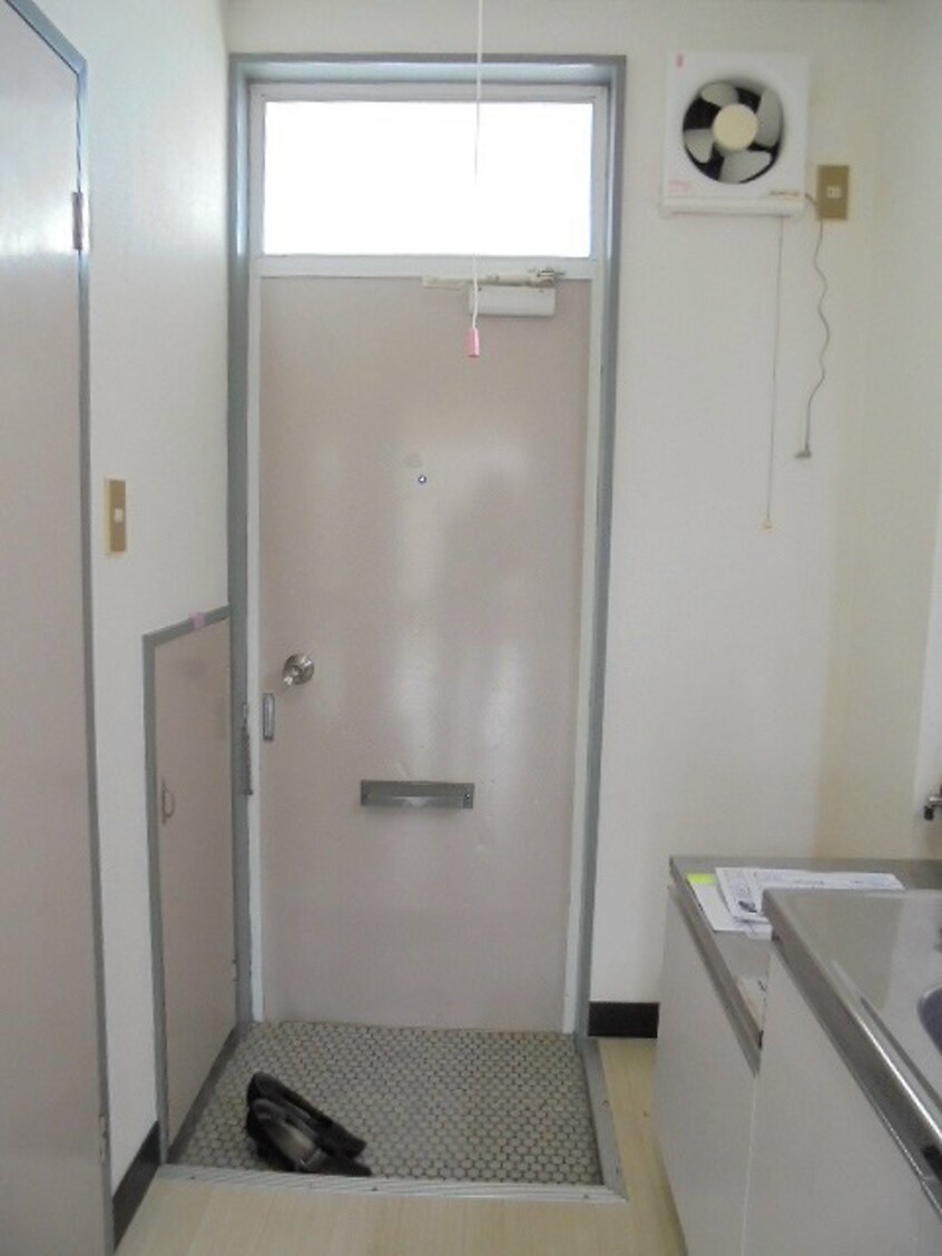 写真は205号室です（参考） コーポソイビーンウエストツリー