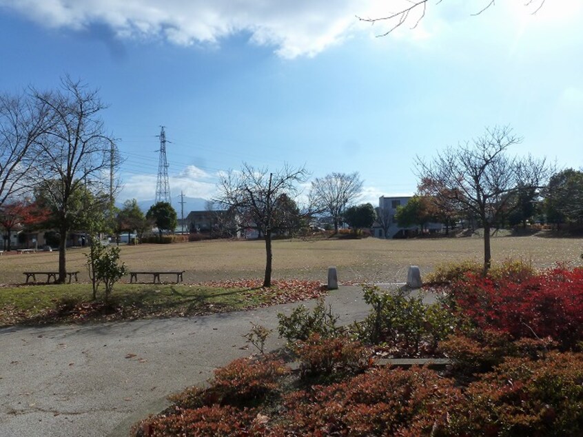 三重公園(公園)まで329m ガーデンテラス大日方Ｂ