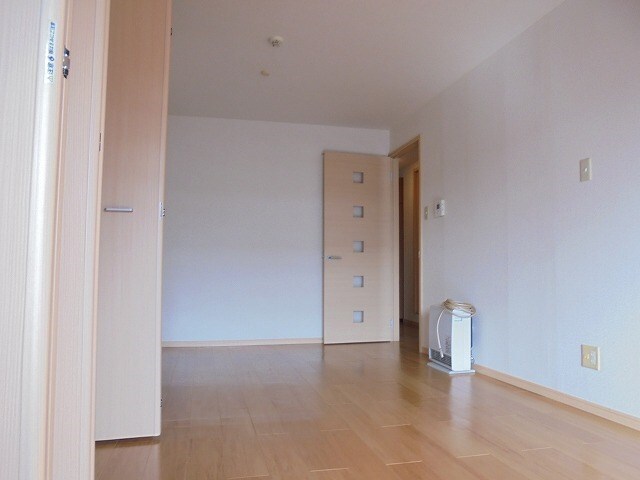 写真は204号室です。（参考） エヴァーグリーン2000