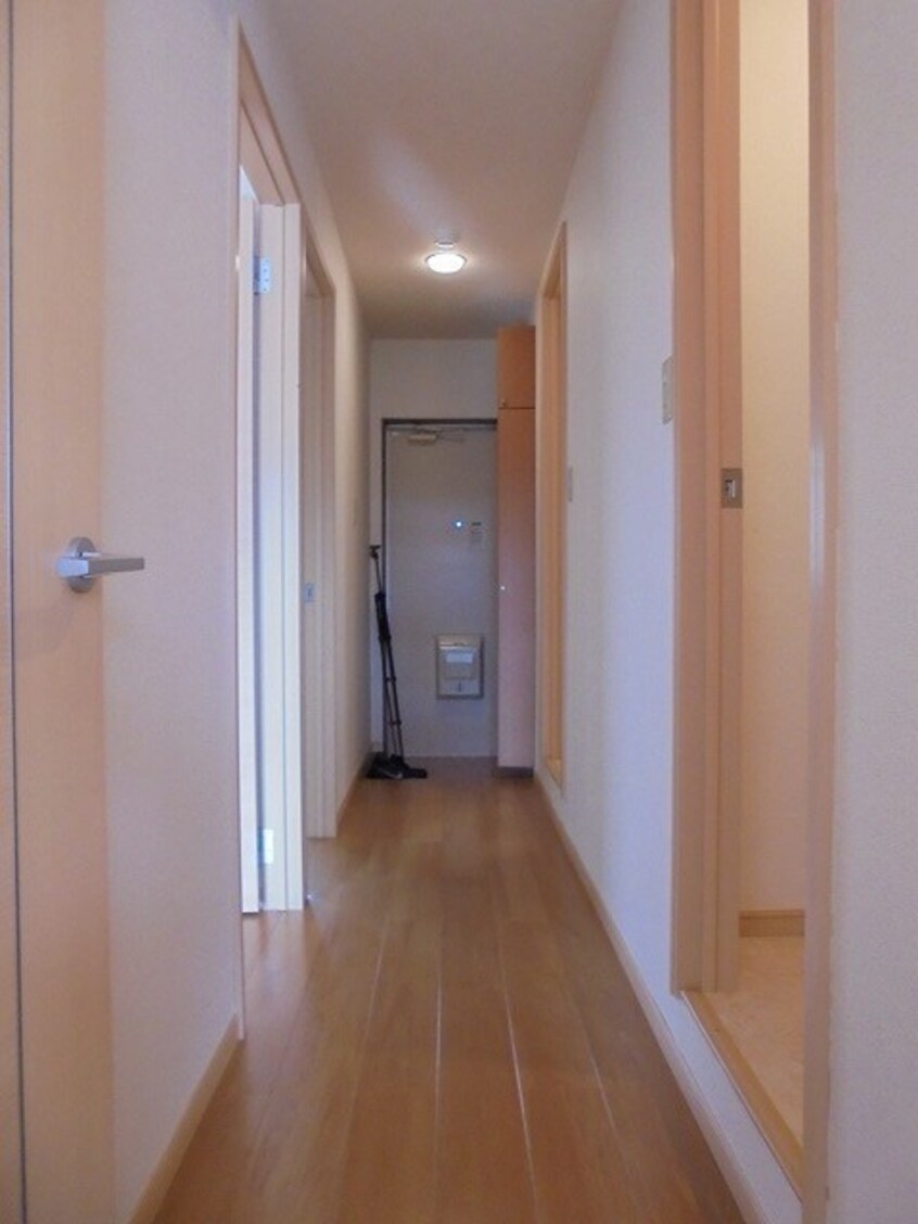 写真は204号室です。（参考） エヴァーグリーン2000