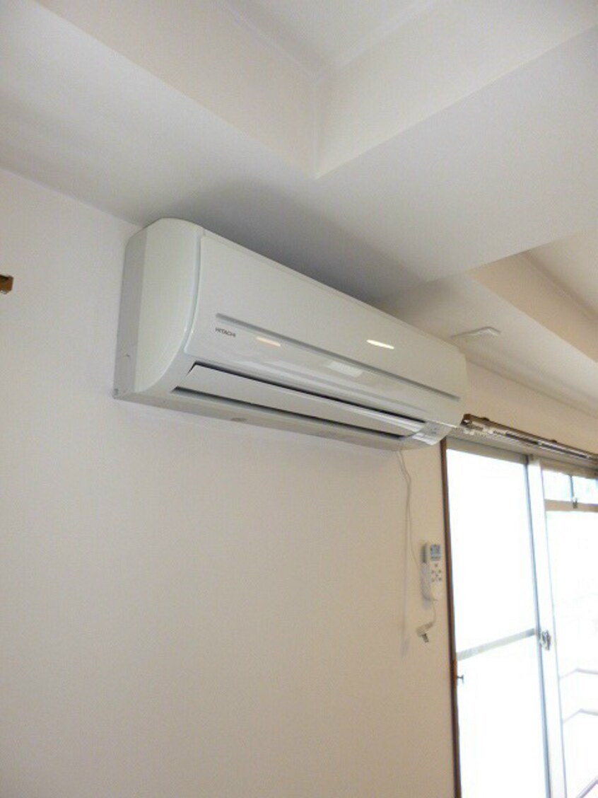 エアコン　　　※写真は5-C号室です。ご参考下さい。 ルミエールＭＫ