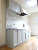 写真は102号室です（参考） カレッジハイツ三輪