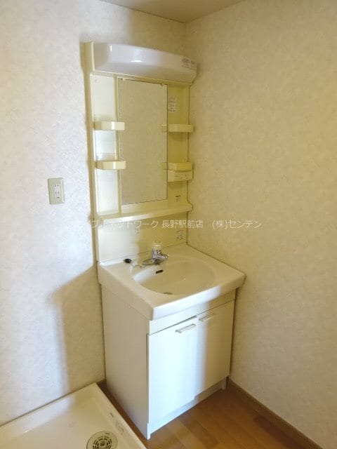 写真は301号室です（参考） ブレイン-ｍ