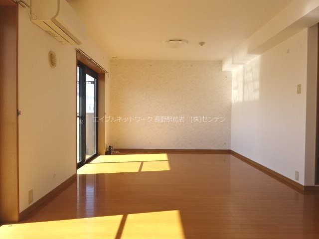 写真は301号室です（参考） ブレイン-ｍ