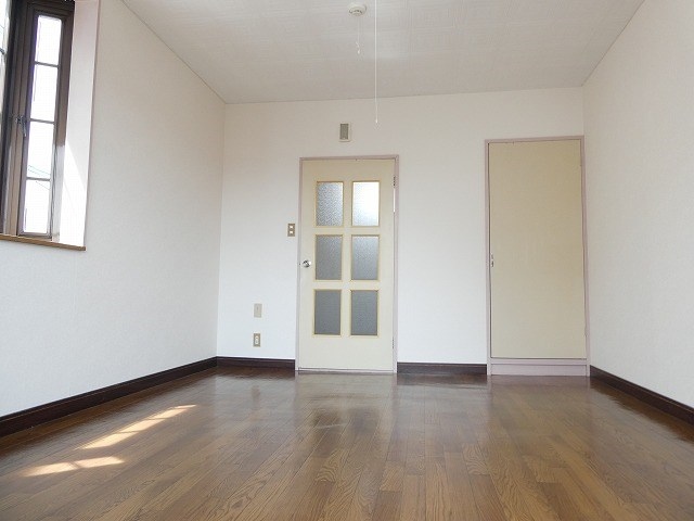  ホワイトタウン