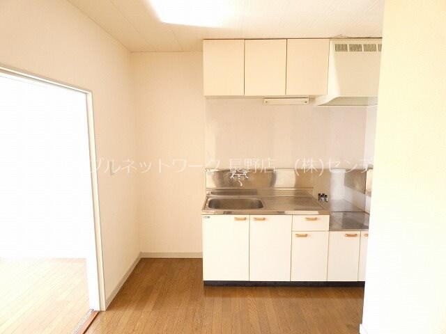  長野電鉄長野線/信濃吉田駅 徒歩15分 2階 築33年