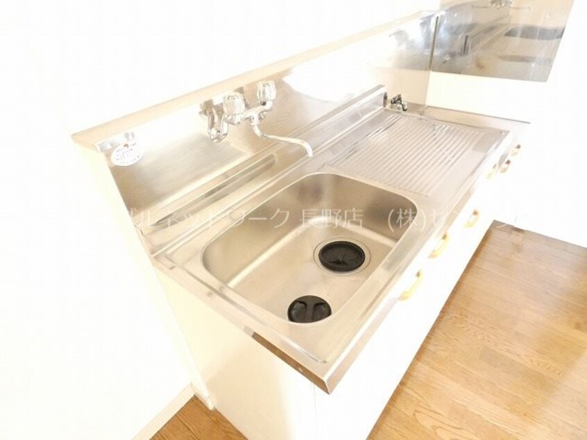  長野電鉄長野線/信濃吉田駅 徒歩15分 2階 築33年