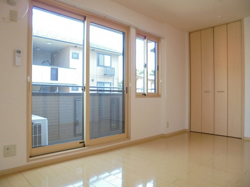 写真は201号室です（参考） エスポワール富竹C