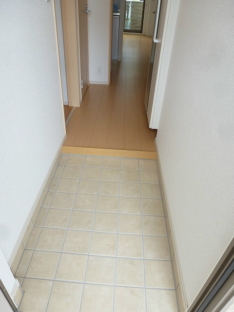 105号室のお部屋です タッセル