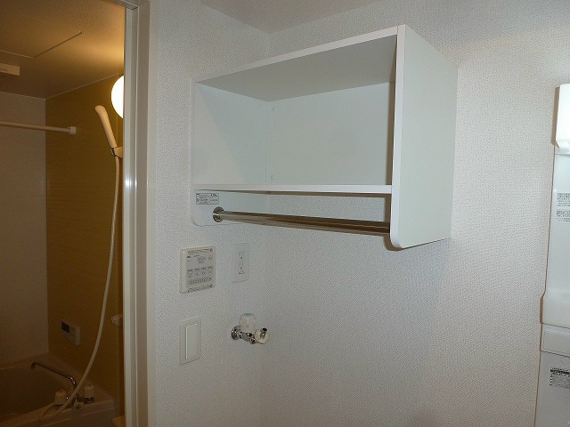 105号室のお部屋です タッセル