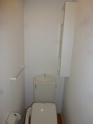 105号室のお部屋です タッセル