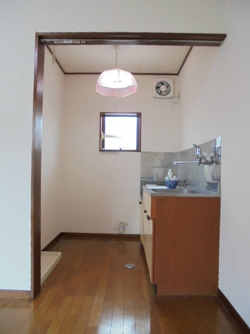 写真は101号室です（参考） 松岡ベース