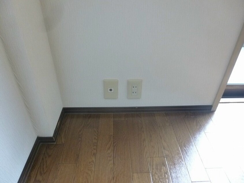 写真は106号室になります タウニィ幸