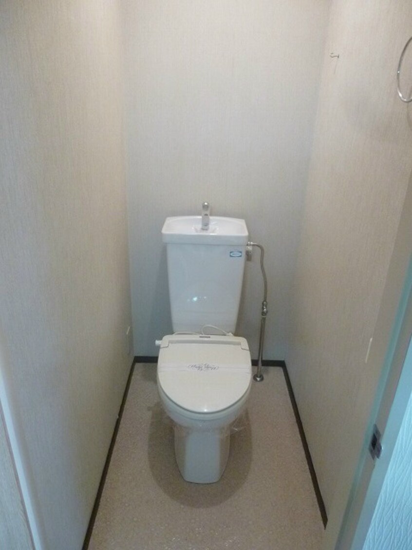 写真は106号室になります タウニィ幸