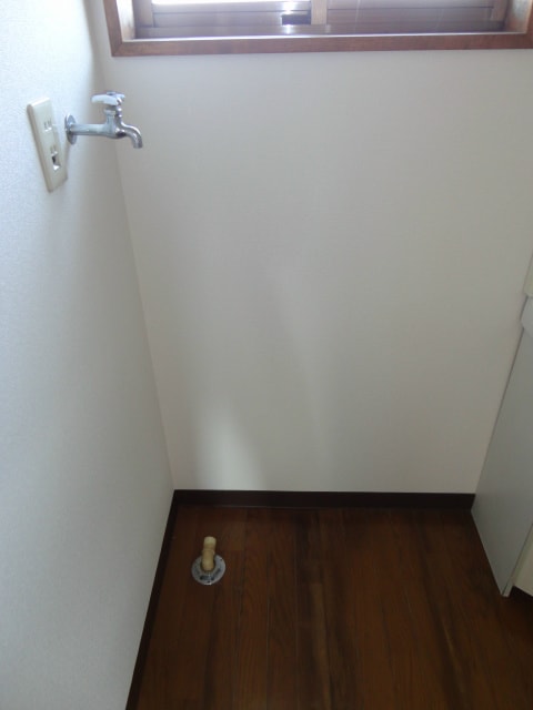 洗濯機置き場 写真は202号室です（参考） コーポ小池II