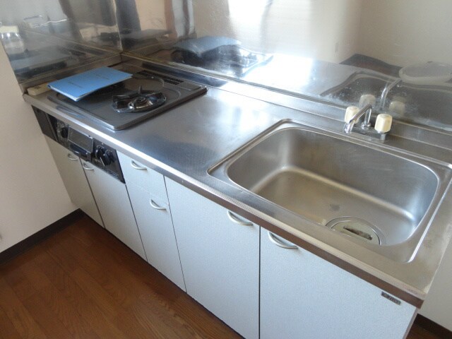 写真は202号室です（参考） コーポ小池II