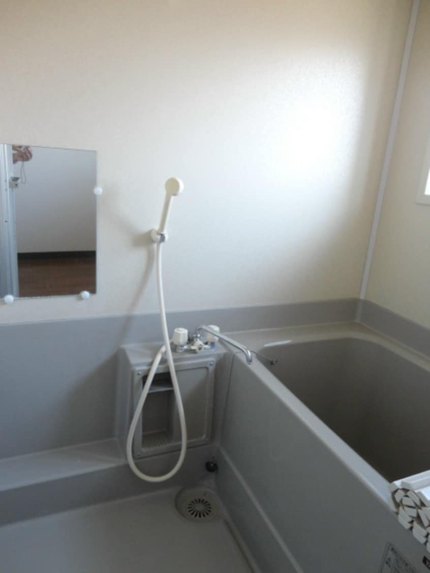 写真は202号室です（参考） コーポ小池II