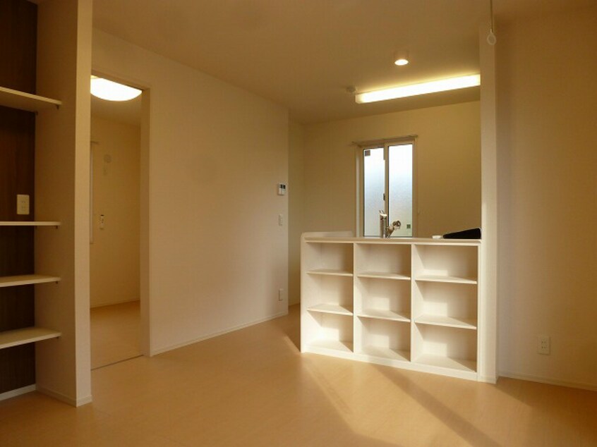 ※写真は　102号室 48/85：金井山線/東口線/母袋 1階 築11年