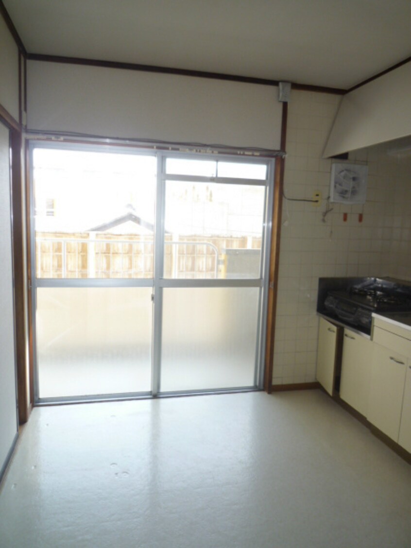 306号室の写真です。 信越本線/長野駅 徒歩6分 4階 築48年