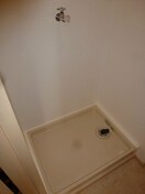 洗濯機置き場写真は203号室です（参考） エステートヤマダ　Ａ