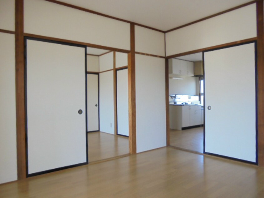 写真は205号室です（参考） 長野電鉄長野線/市役所前駅 徒歩23分 1階 築47年