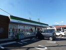 ﾌｧﾐﾘｰﾏｰﾄ 長野中御所四丁目店(コンビニ)まで115m クレスト中御所