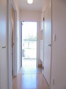 写真は101号室です（参考） メゾン・ド・ポミエ