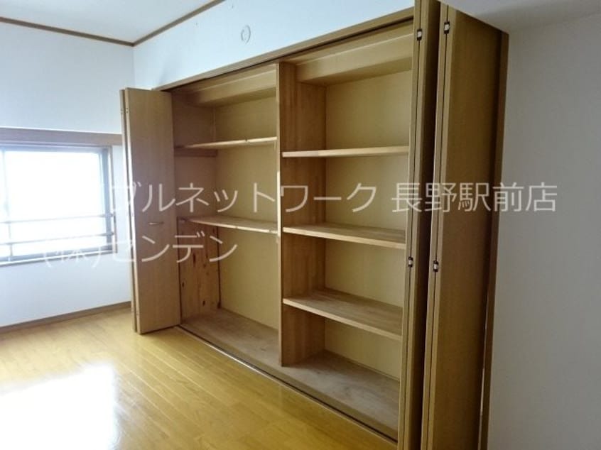 洋室5帖 ゆたかビル