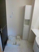 洗濯機置き場　　※写真は別部屋のものです。（参考） エスポワール東和田Ａ