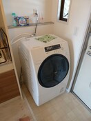 写真は202号室です（参考） カーサ・クリタ