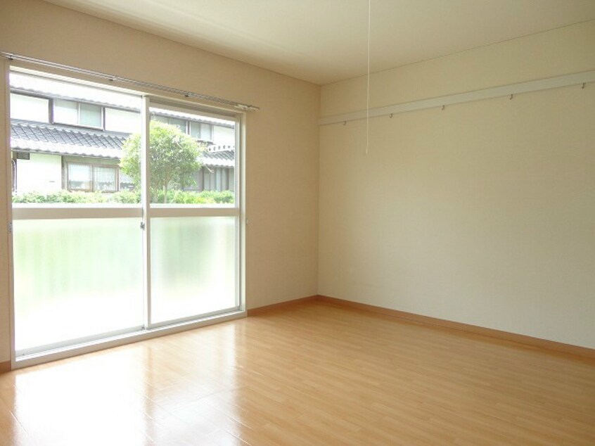 ※別部屋103号室写真です。 グリーンフラッツＮ棟