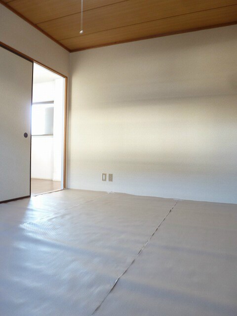 ※写真は105号室のお部屋です。 北条ライブタウンＦ棟