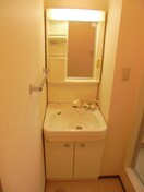 写真は102号室です（参考） 三才パレスA