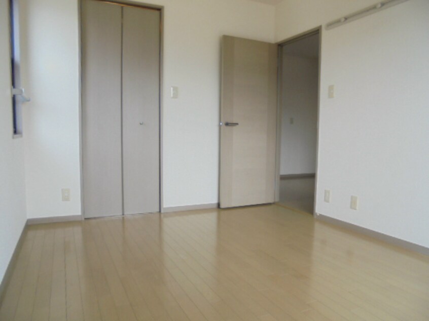 ※写真は別号室です コンフォート轟A