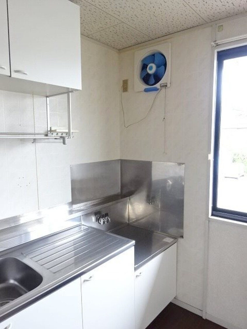 写真は202号室です（参考） ベル・コーポ