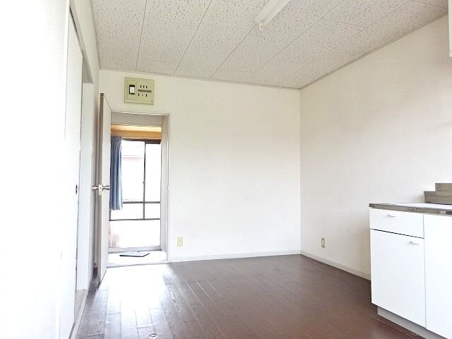 写真は202号室です（参考） ベル・コーポ