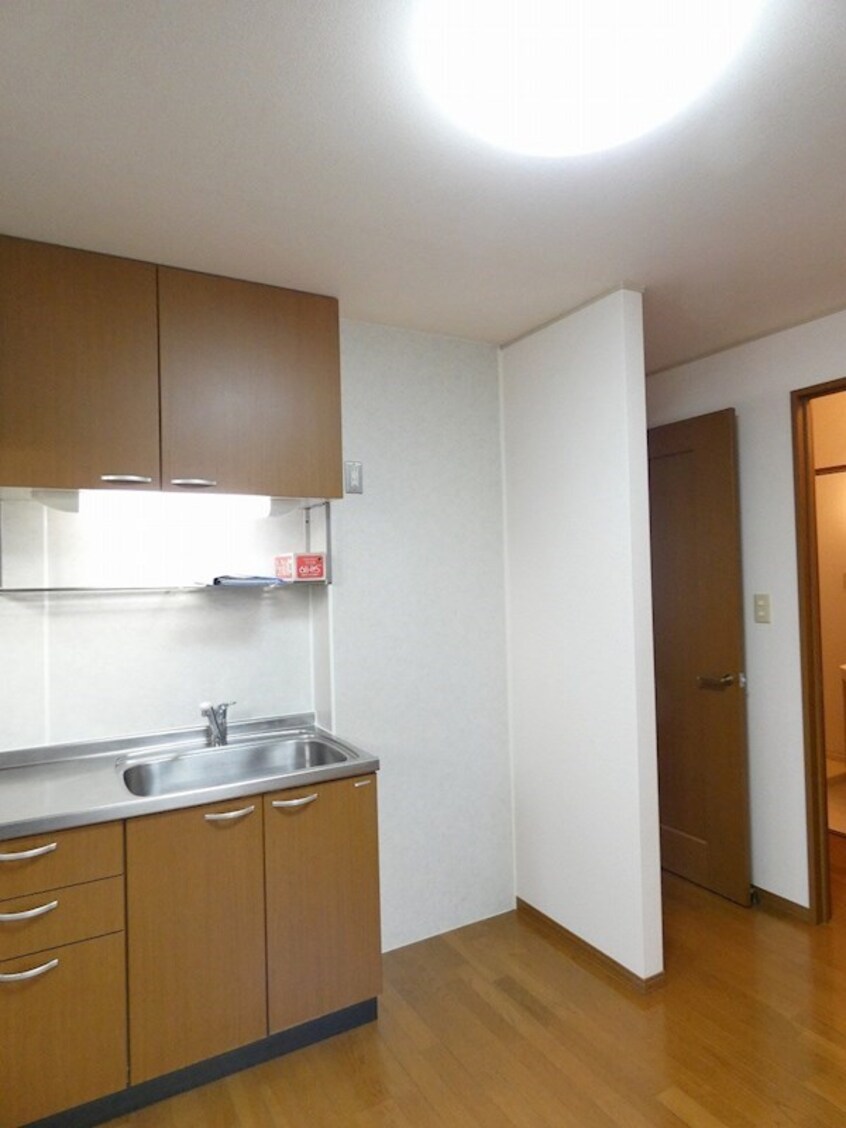  長野・屋島・須坂線/上高田 1階 築24年