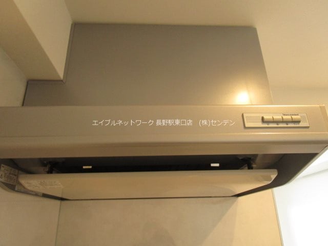 長野電鉄長野線/市役所前駅 徒歩9分 3階 築8年