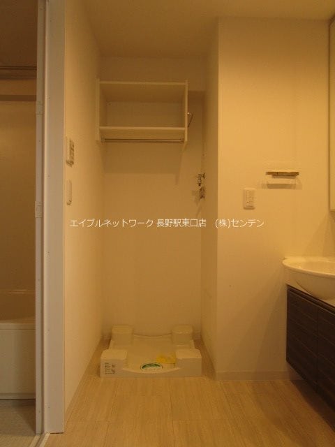  長野電鉄長野線/市役所前駅 徒歩9分 3階 築8年