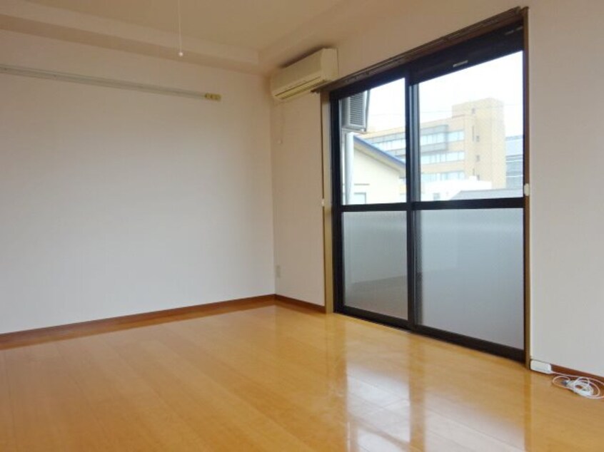  長野電鉄長野線/市役所前駅 徒歩14分 2階 築27年