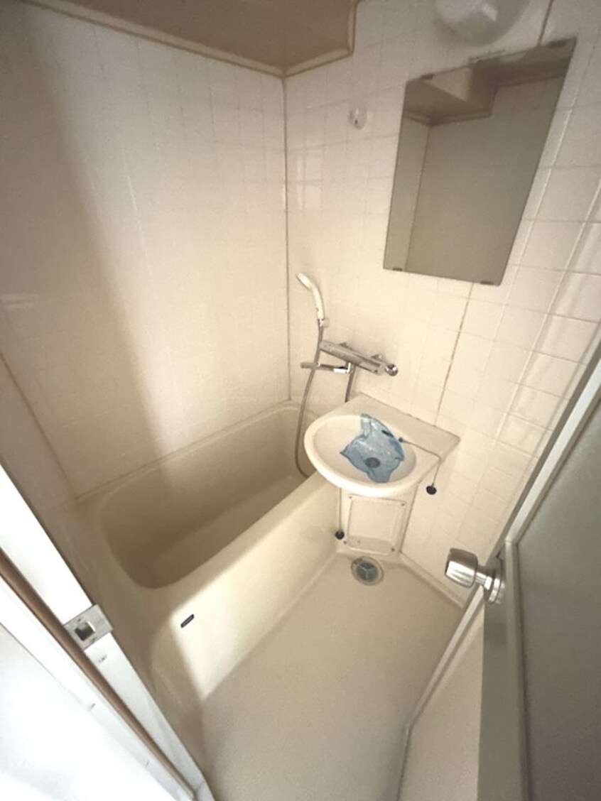 写真は403号室です（参考） 森ビル