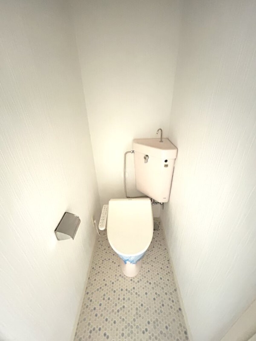 写真は403号室です（参考） 森ビル