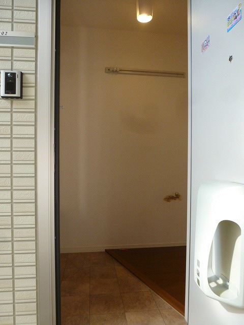 写真は202号室です（参考） アヴァンティＡ