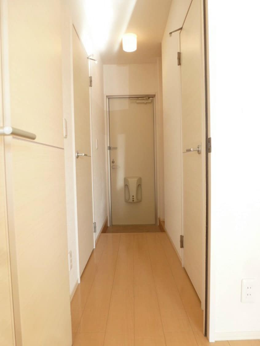  アネーロ　マリ