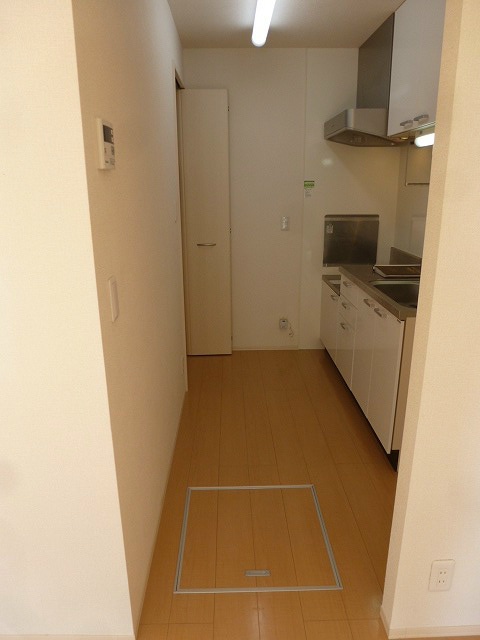  アネーロ　マリ