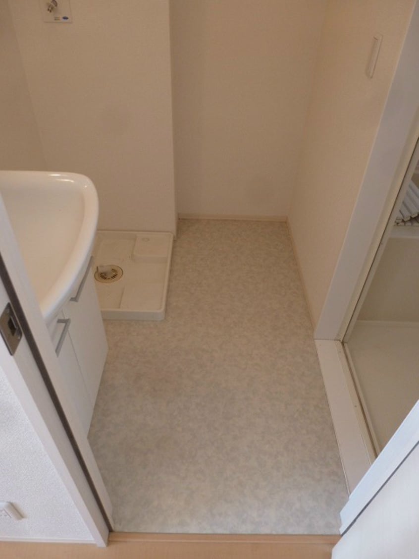  アネーロ　マリ