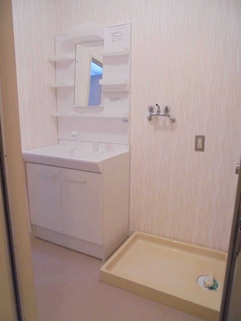 写真は206号室です（参考） サンハイツ小林