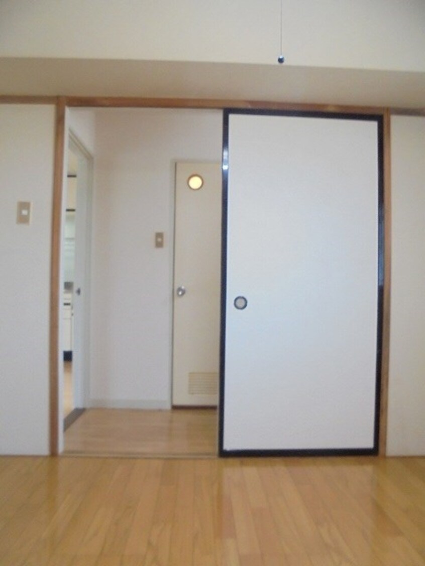 写真は206号室です（参考） サンハイツ小林