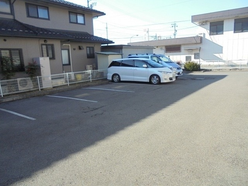 サン・ムーン山内