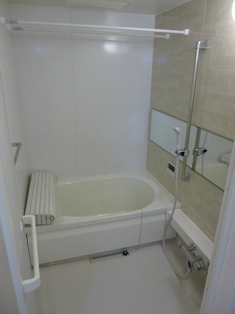 写真は201号室です。（参考） 信越本線/安茂里駅 徒歩7分 2階 築11年